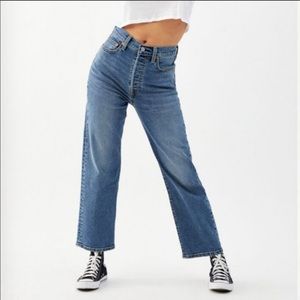 LEVI'S High Rise Ribcage Straight Ankle Jeans in Mind Your Own